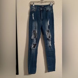 (FashionNova) Catty Distressed Skinny Jeans - Medium Wash